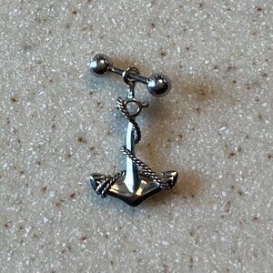 Body Piercing Jewelry - Cartilage Tragus Jewelry -- Silver-Tone Ancho - NIP